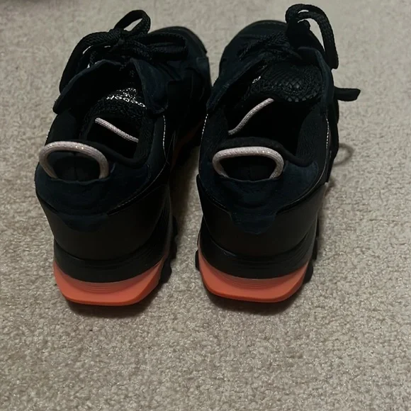 Cardi B Reebok - Picture 3 of 4